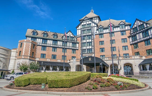 Virginia Day – Exploring the Old Dominion with Your Canine Companion - Hotel Roanoke, Roanoke, VA